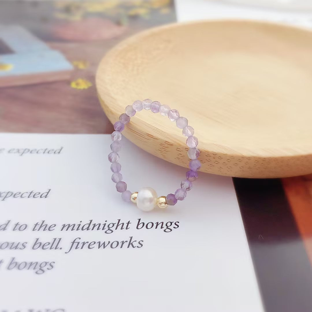 Amethyst bungee string pearl ring