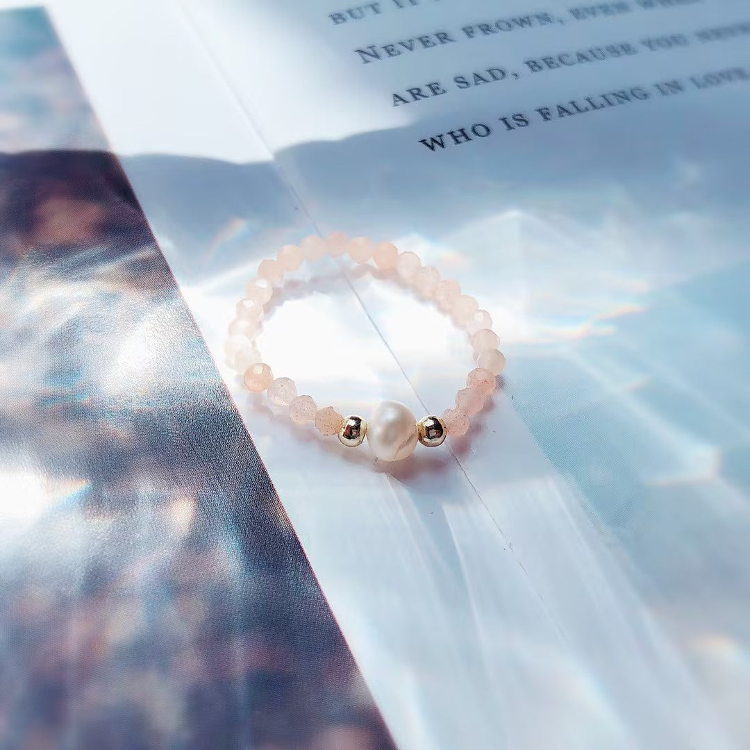 Orange moonstone bungee string pearl ring