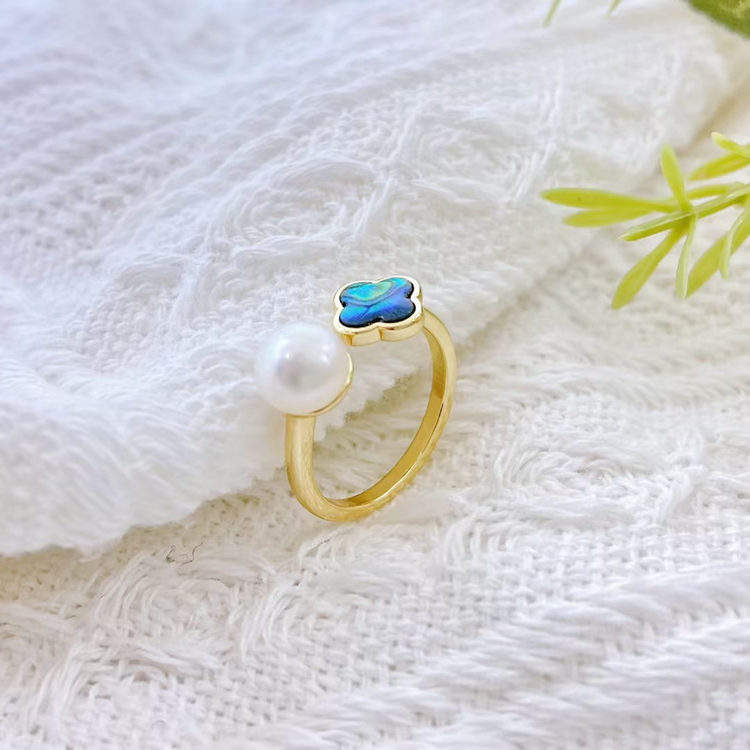 Lucky clover pearl ring